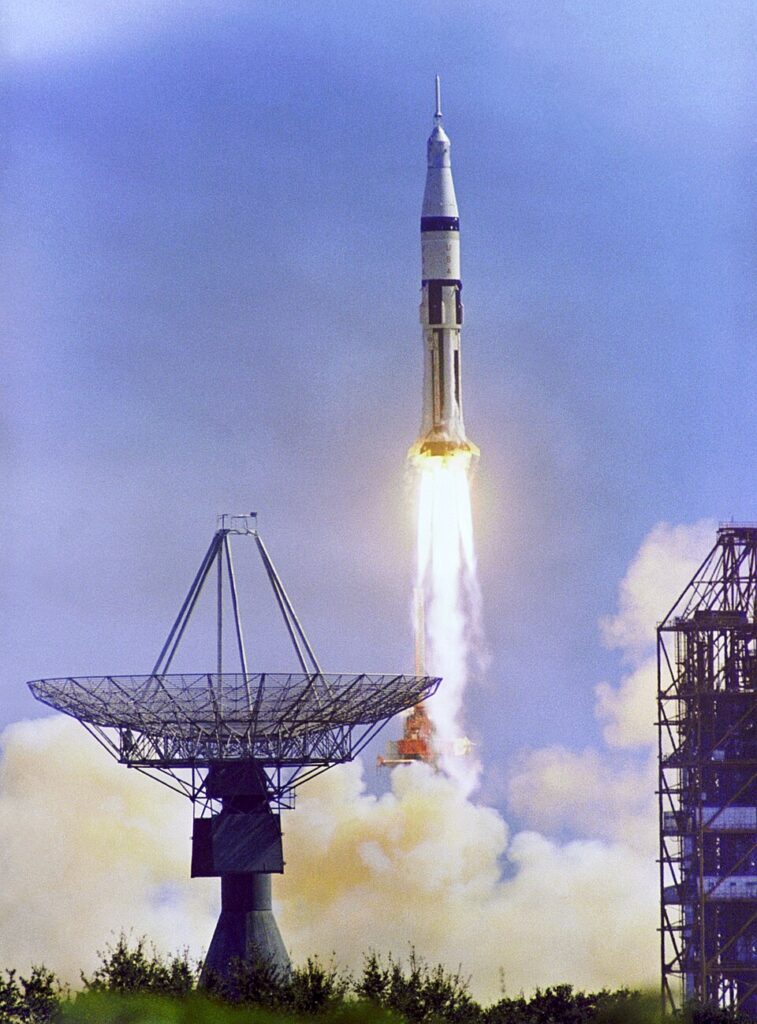 11 октября 1968: Apollo 7 — рискованный старт после трагедии Старт ракеты Saturn IB с кораблём Apollo 7 11 октября 1968 года